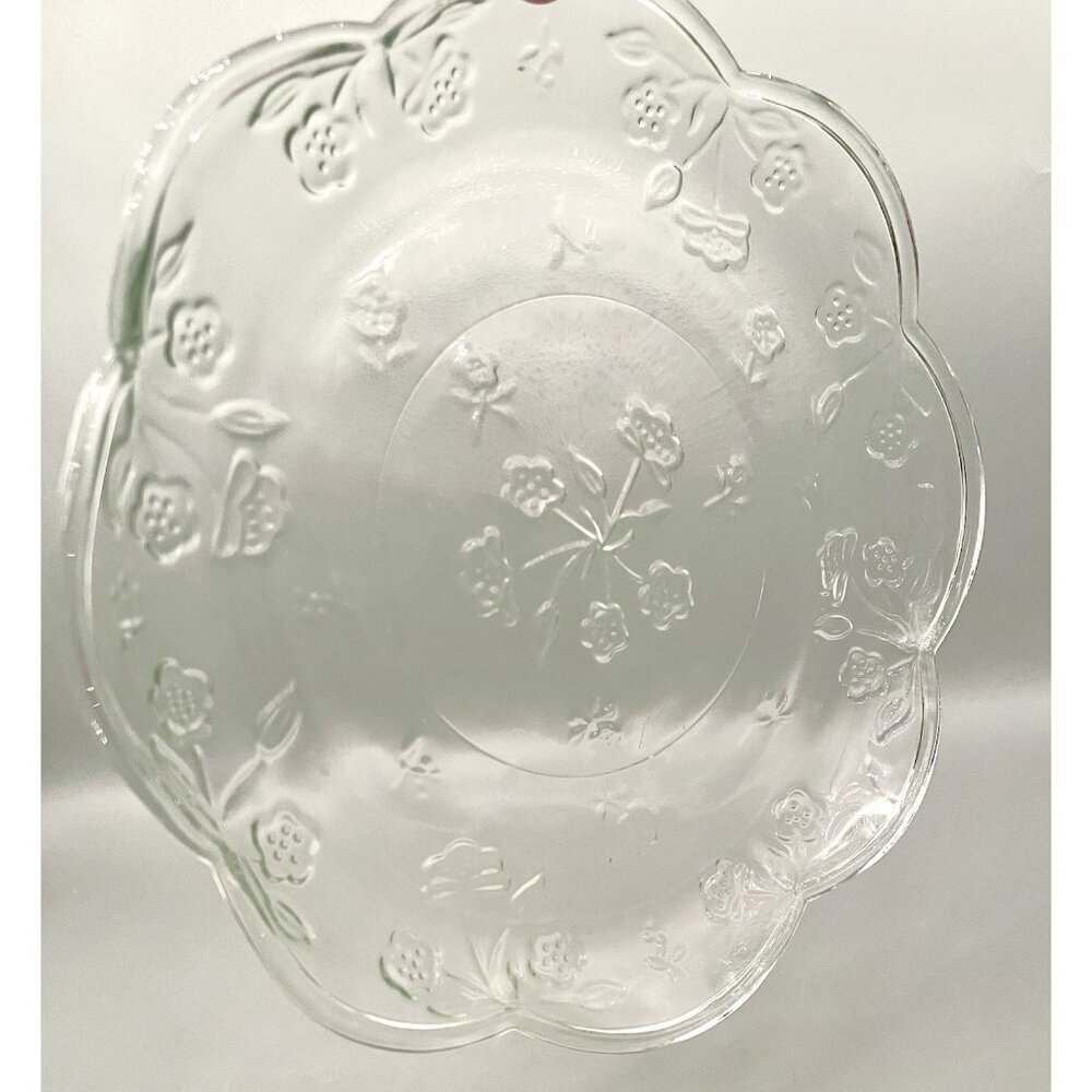 Vintage Anchor Hocking Savannah 10" Dinner Plate Floral Embossed Scalloped
